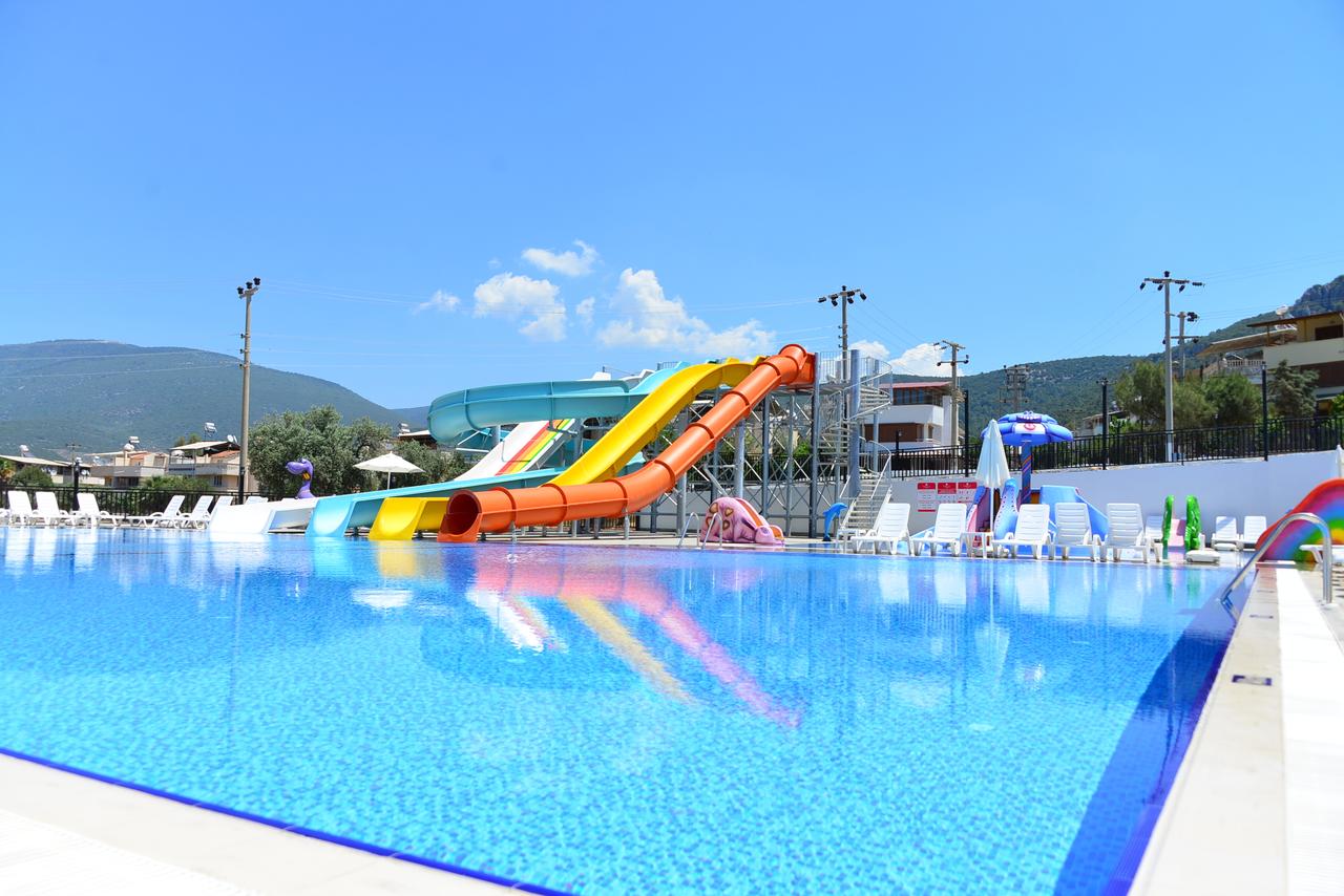 Ramada Resort Akbuk